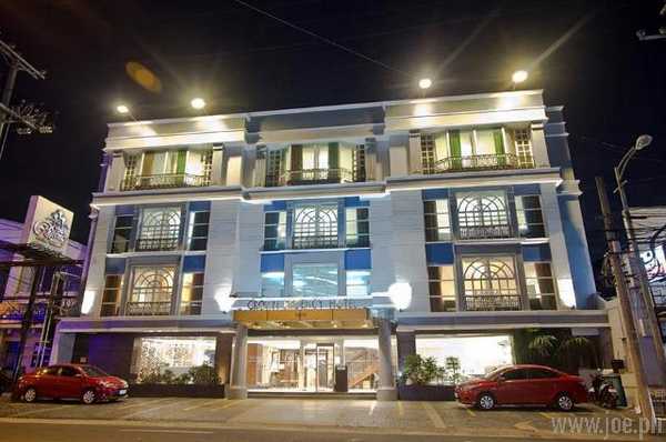 Crown Regency Hotel Makati, Manila