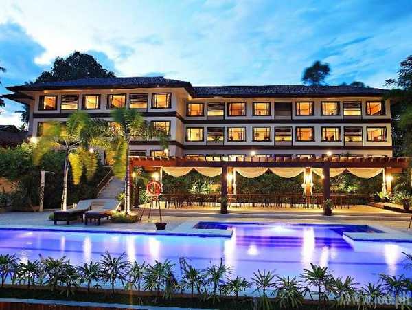 Hotel Tropika, Davao City
