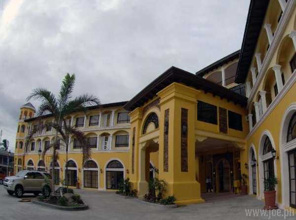 Planta Centro Bacolod Hotel & Residences, Bacolod (Negros Occidental)