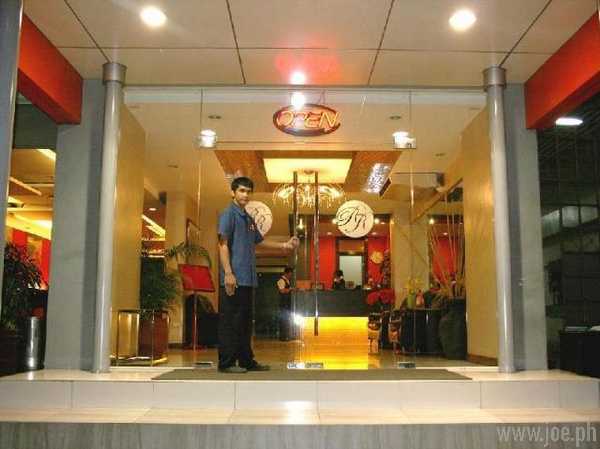 Robbinsdale Residences, Manila