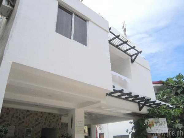 Wald's Place, Boracay