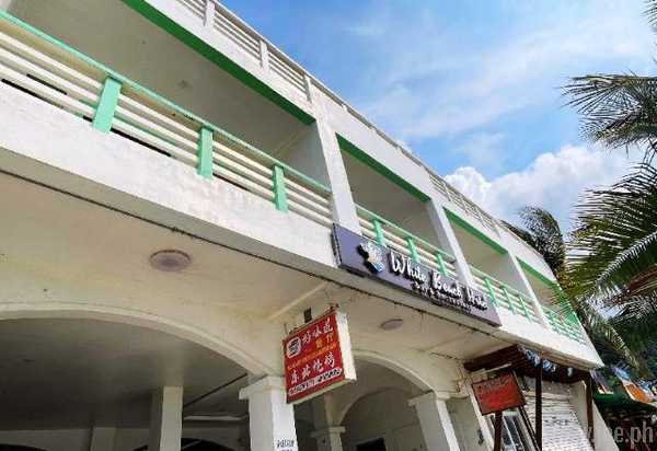 White Beach Hotel Puerto Galera powered by Cocotel, Puerto Galera