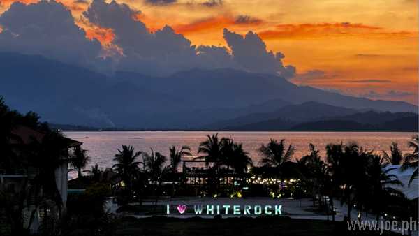 Whiterock Beach Hotel and Waterpark, Subic (Zambales)