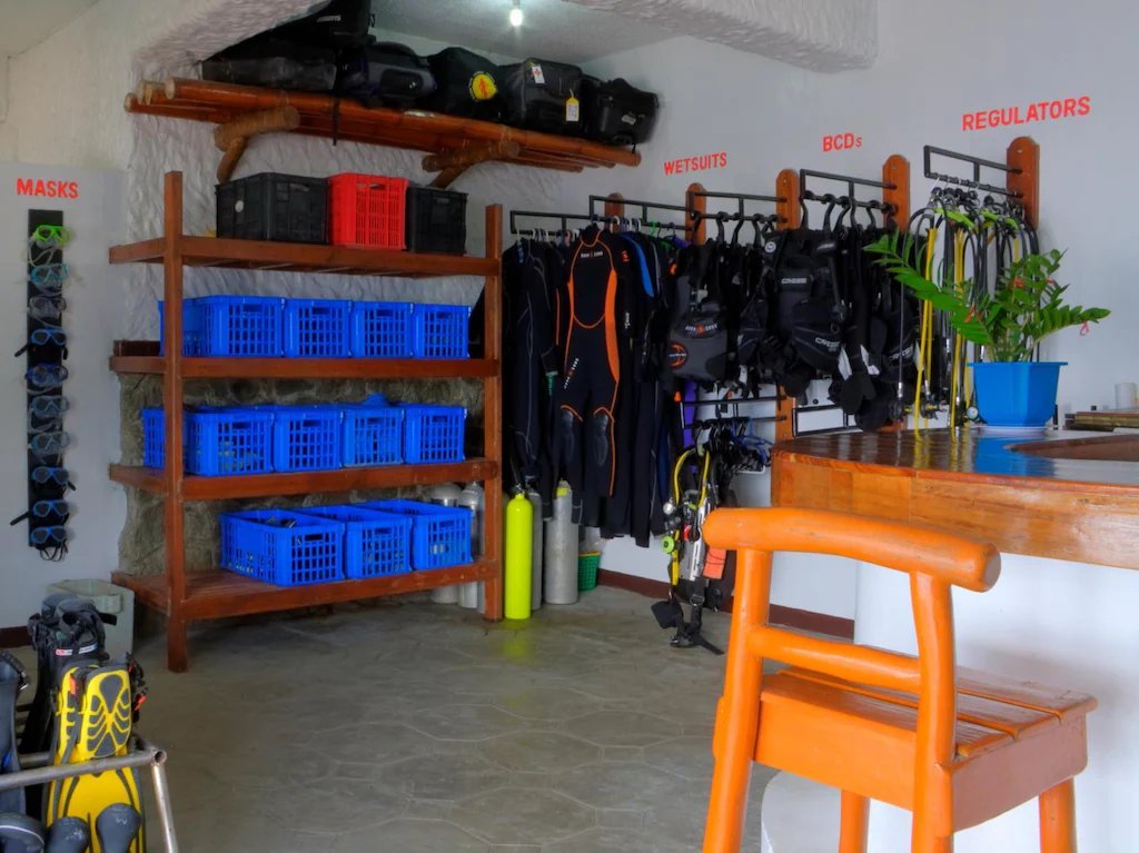 Angelyn-s Dive Resort Hotel Puerto Galera