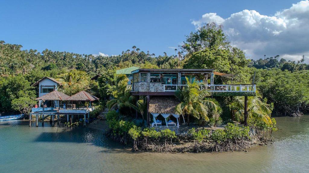 Edgewater Dive Resort in Puerto Galera