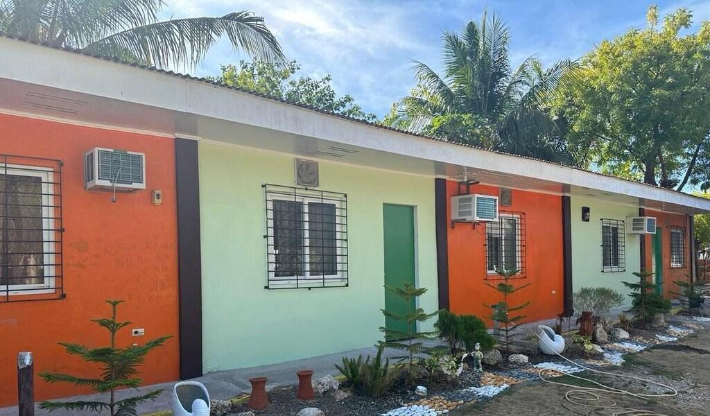 Montenova Dive Resort Malapascua Island