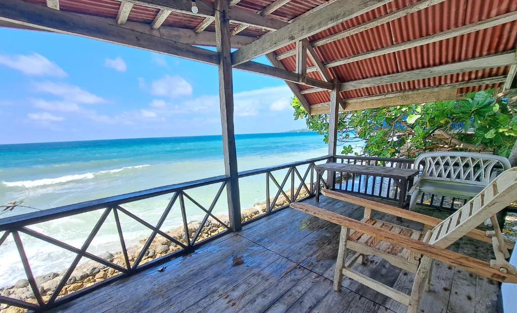 Paseo Del Mar Dive Resort, Bohol