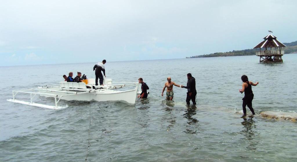 Paseo Del Mar Dive Resort, Scuba