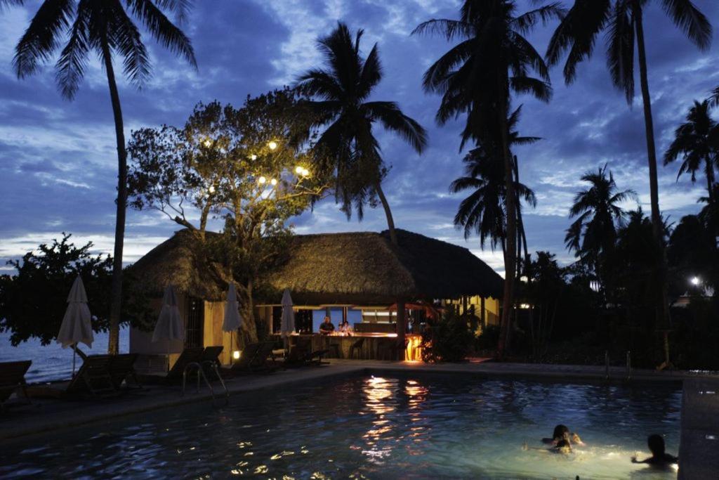 Vitton Beach Resort Hotel Donsol